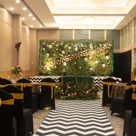 Hotel The Prominence Mussoorie Road Dehradun Exterior foto