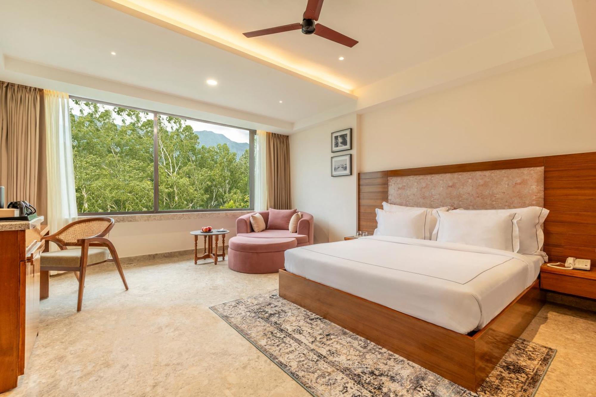 Hotel The Prominence Mussoorie Road Dehradun Exterior foto