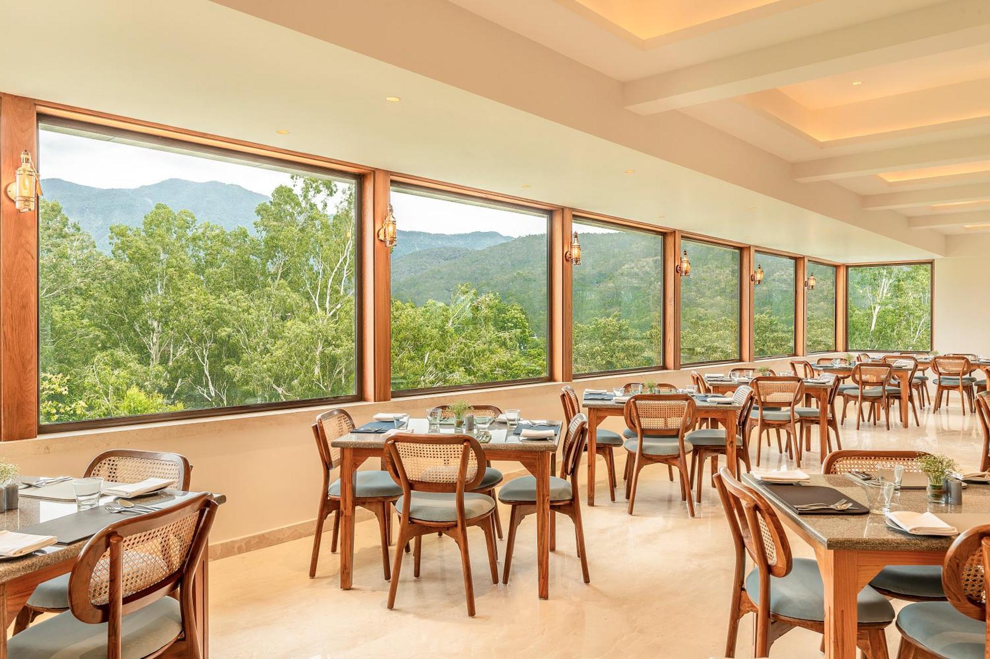 Hotel The Prominence Mussoorie Road Dehradun Exterior foto